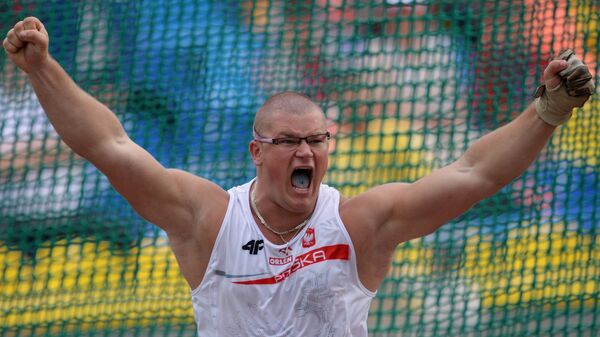 Поляк Павел Файдек в пятый раз подряд стал чемпионом мира в метании молота