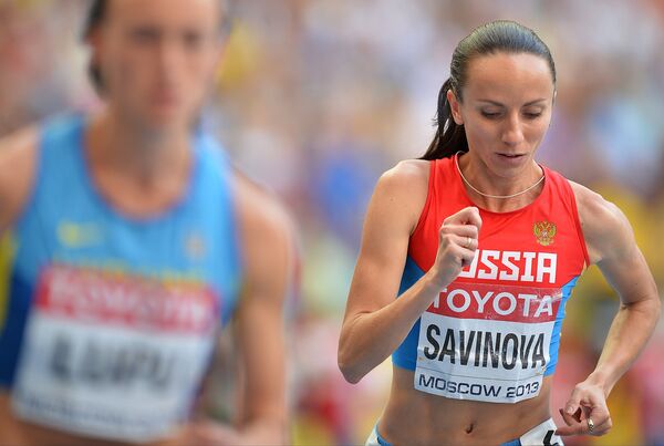 Мария Савинова (Россия) в финальном забеге на 800 м среди женщин