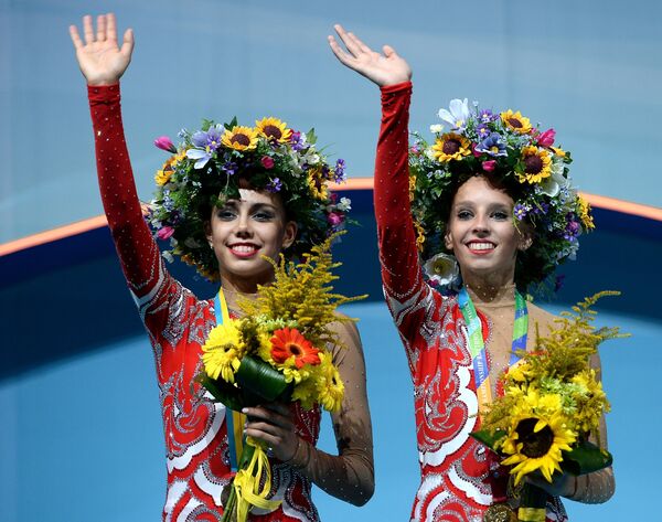 Маргарита Мамун (Россия) - золотая медаль, Яна Кудрявцева (Россия) - золотая медаль.