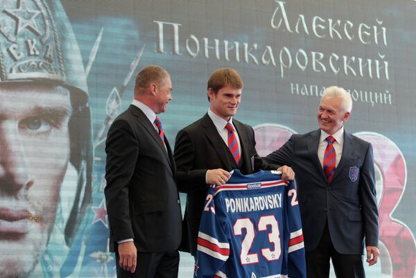 Александр Медведев, Алексей Поникаровский и Генадий Тимченко (слева направо)