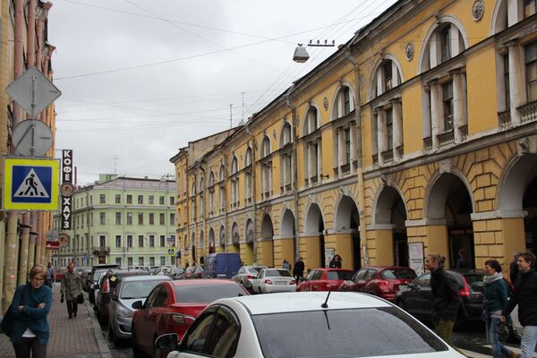 Улица Ломоносова в Петербурге