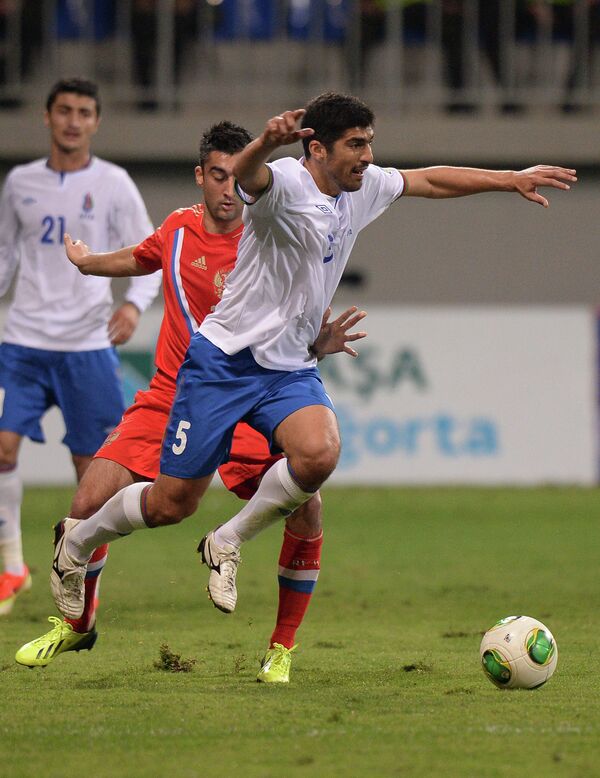 Игровой момент матча Азербайджан - Россия