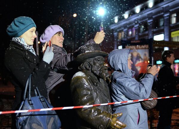 Жители Архангельска во время эстафеты олимпийского огня