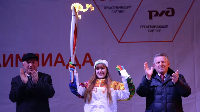 Эстафета Олимпийского огня. Хабаровск Эстафета Олимпийского огня. Хабаровск