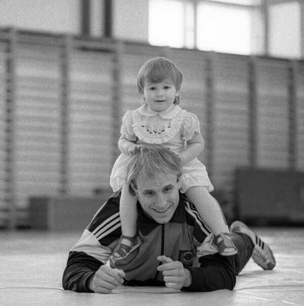 Чемпион мира по классической борьбе Михаил Мамиашвили с дочерью Ириной