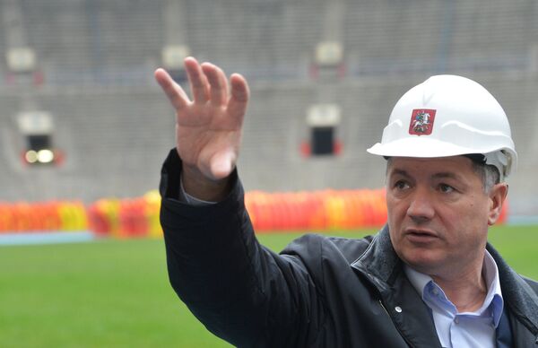 Заместитель мэра Москвы по вопросам градостроительной политики и строительства Марат Хуснуллин на стадионе Лужники