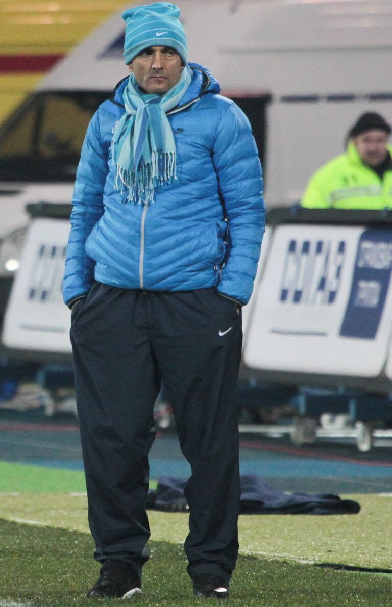 Тренер Зенита Лучано Спаллетти Тренер Зенита Лучано Спаллетти