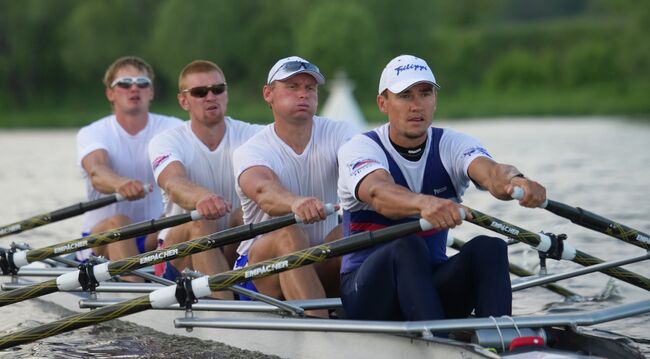 Сергей Федоровцев, Никита Моргачев и Артем Косов (справа налево)