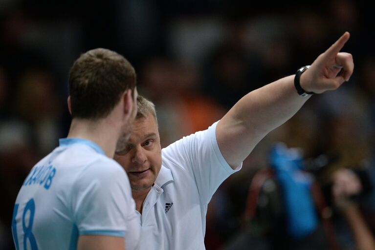 Главный тренер ВК Зенит-Казань Владимир Алекно (справа) и диагональный ВК Зенит-Казань Максим Михайлов Главный тренер ВК Зенит-Казань Владимир Алекно (справа) и диагональный ВК Зенит-Казань Максим Михайлов