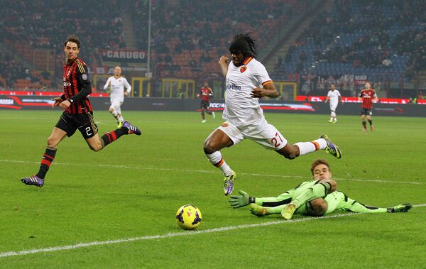 Игровой момент матча Милан - Рома