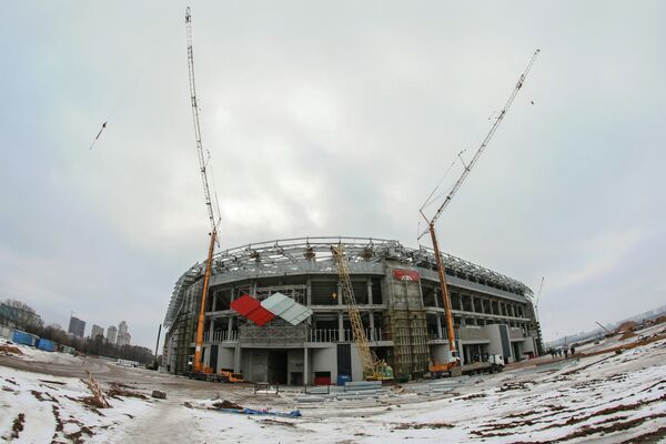 Внешний вид строящегося стадиона Открытие Арена в Москве