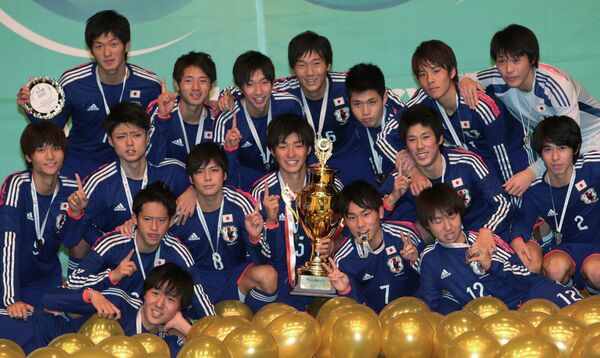 Футболисты юношеской сборной Японии