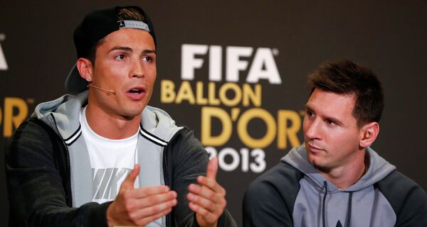 Криштиану Роналду и Лионель Месси на пресс-конференции, посвященной вручению Золотого мяча-2013