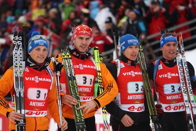 Немецкие спортсмены Эрик Лессер, Арнд Пайффер, Андреас Бирнбахер и Симон Шемпп (слева направо)