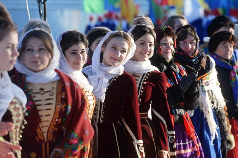 Зрители во время эстафеты Зрители во время эстафеты