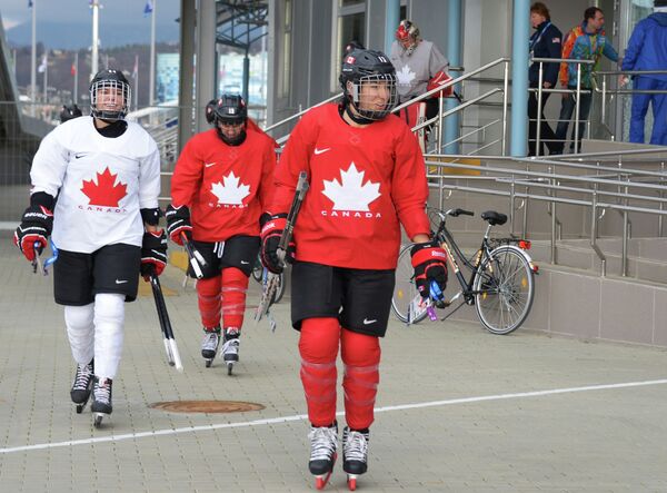 Канадские хоккеистки
