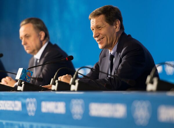 Александр Жуков (справа) и министр спорта РФ Виталий Мутко