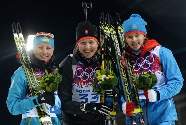 Ольга Вилухина, Анастасия Кузьмина и Вита Семеренко (слева направо)