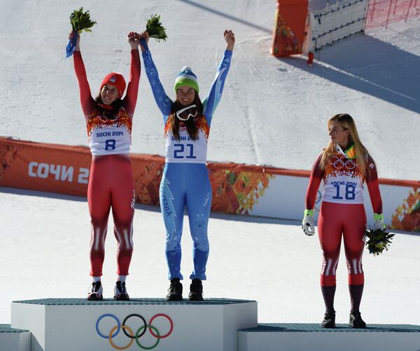 Доминика Гизин (Швейцария) - золотая медаль, Тина Мазе (Словения) - золотая медаль, Лара Гут