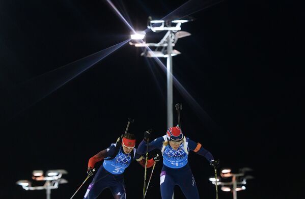 Слева направо: Ольга Вилухина (Россия), Тура Бергер (Норвегия)