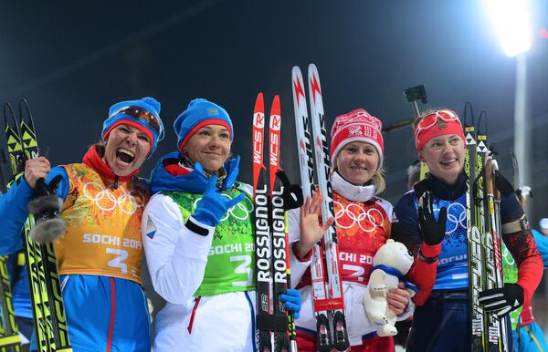 Слева направо: Екатерина Шумилова (Россия), Ольга Зайцева (Россия), Яна Романова (Россия), Ольга Вилухина (Россия)