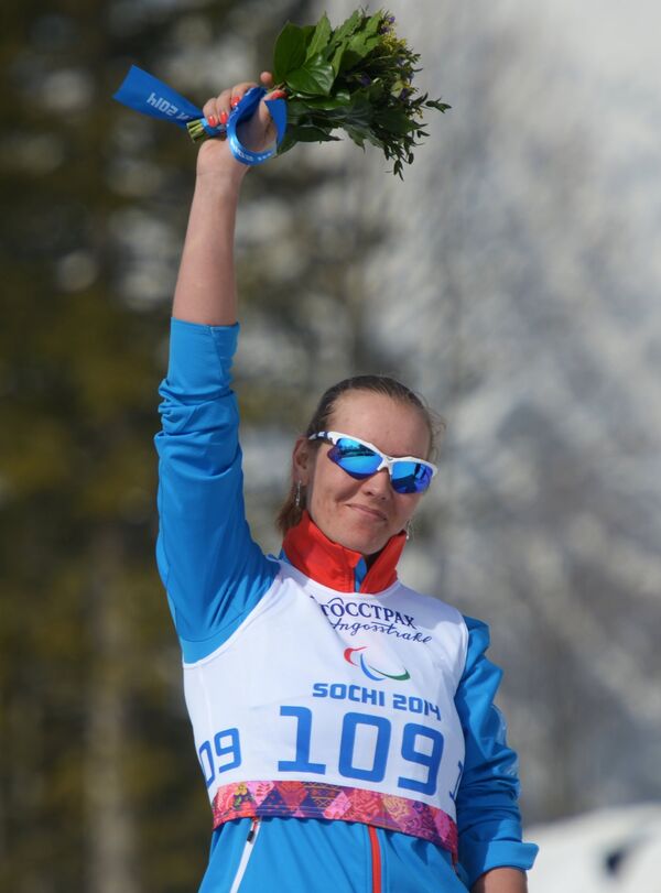 Анна Миленина (Россия), завоевавшая бронзовую медаль в гонке на дистанции 15 км в классе LW 2-9 (стоя)