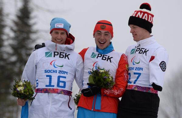 Слева направо: Нильс-Эрик Ульсет (Норвегия) - серебряная медаль, Азат Карачурин (Россия) - золотая медаль, Марк Арендз (Канада) - бронзовая медаль
