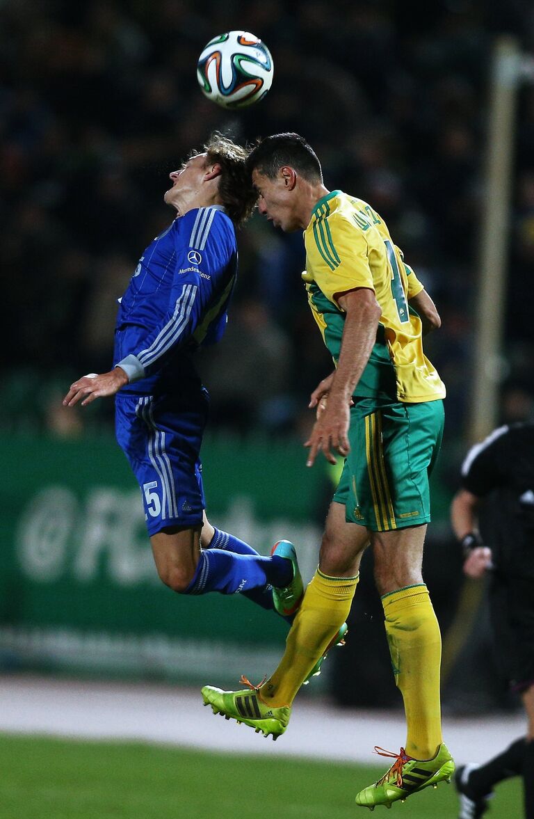 Игровой момент матча Кубань - Динамо