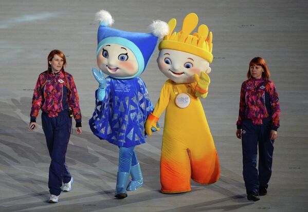 Талисманы Паралимпиады 2014 перед церемонией закрытия XI зимних Паралимпийских игр в Сочи