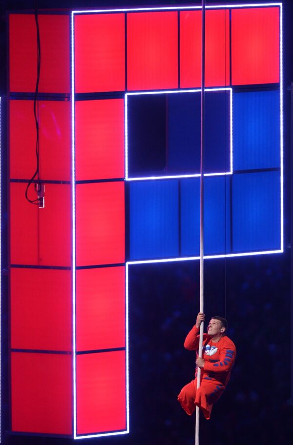 Спортсмен Алексей Чувашев во время церемонии закрытия XI зимних Паралимпийских игр