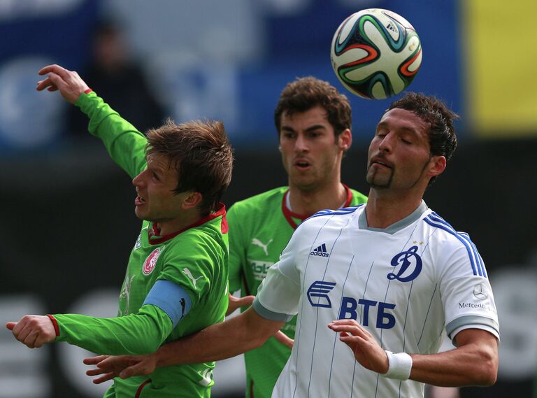 Футбол. РФПЛ. Матч Динамо - Рубин