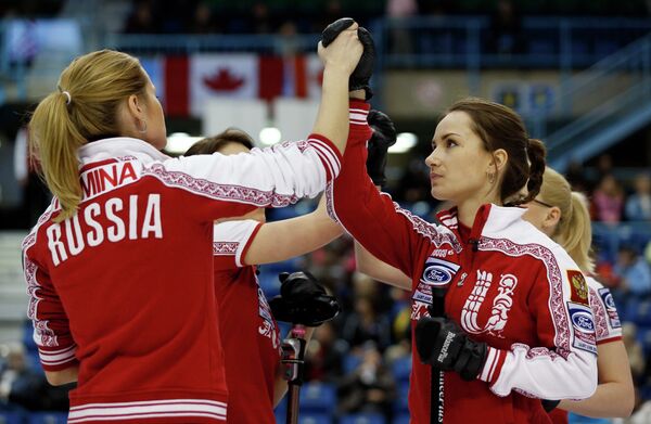 Керлингистки сборной России во время матча за бронзовые медали