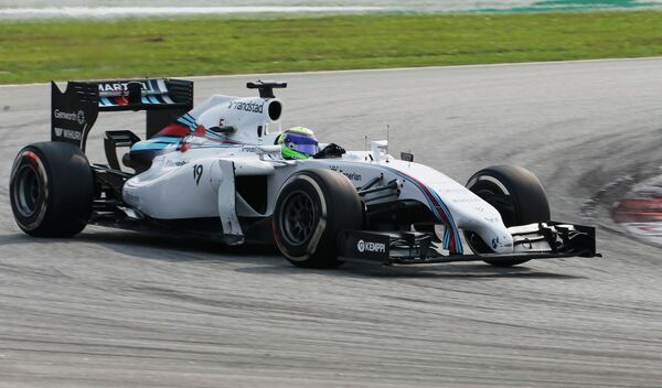 Бразильский автогонщик Уильямса Фелипе Масса на дистанции Гран-при Малайзии