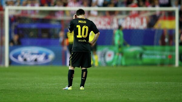 Нападающий Барселоны Лео Месси в матче против Атлетико