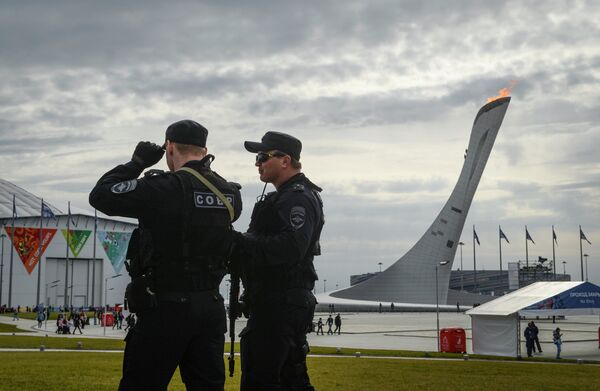 Сотрудники специального подразделения обеспечивают безопасность участников и гостей Олимпиады в Олимпийском парке Сочи