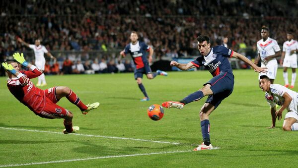 Футболисты Пари Сен-Жермен в четвертый раз в своей истории стали обладателями Кубка французской лиги, обыграв в финале Лион.