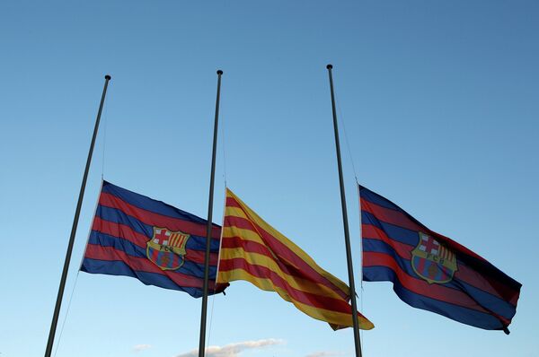 Флаги Барселоны и Каталонии