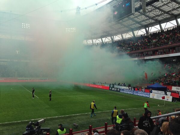 Вид на стадион во время матча Локомотив - Зенит