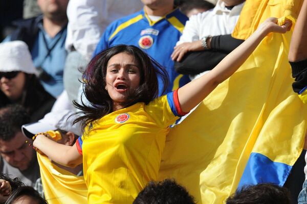 Болельщица сборной Колумбии по футболу.