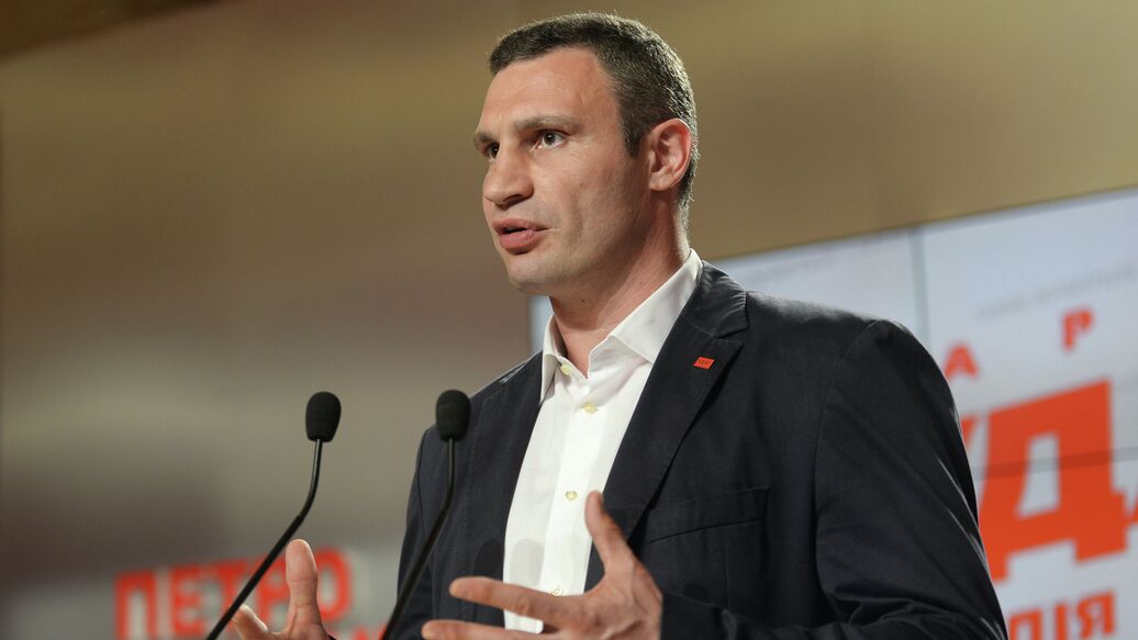 Европа видит Кличко следующим президентом Украины, заявил бывший разведчик