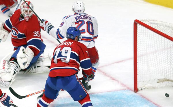 Андрей Марков помог Монреалю сократить отставание от Рейнджерс в плей-офф НХЛ