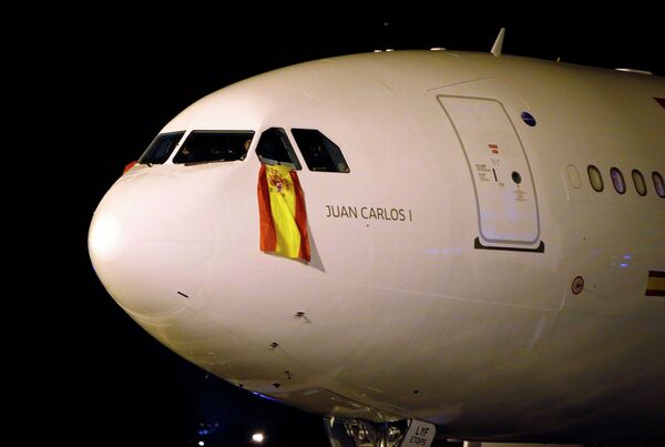 Самолет с флагом Испании