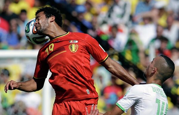 Игровой момент матча Бельгия - Алжир