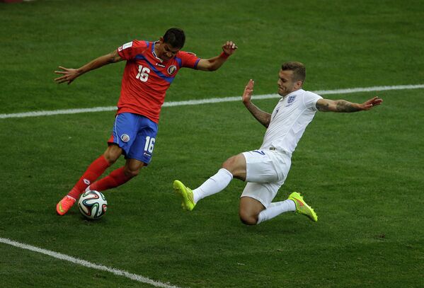 Игровой момент матча Коста-Рика  - Англия