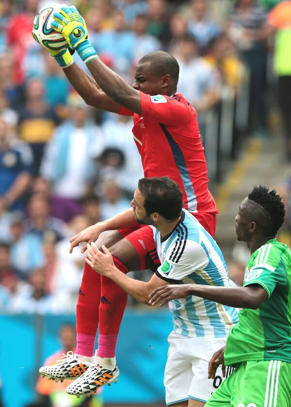 Игровой момент матча Нигерия - Аргентина