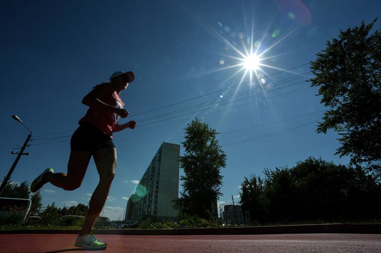 Спортсменка во время соревнований в дисциплине комбайн на Чемпионате России по современному пятиборью