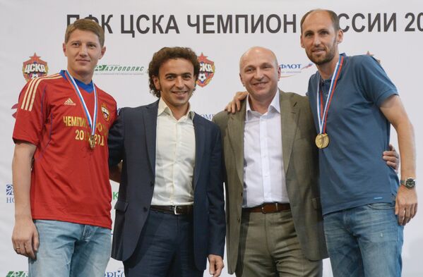 Сергей Чепчугов, Роман Бабаев, Сергей Чебан и Элвер Рахимич (слева направо)