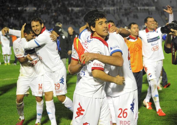 Игроки парагвайского футбольного клуба Насьональ