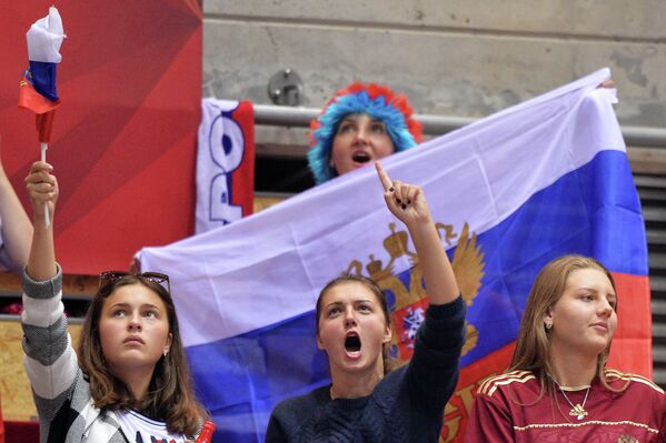 Болельщики сборной России по волейболу на чемпионате мира-2014