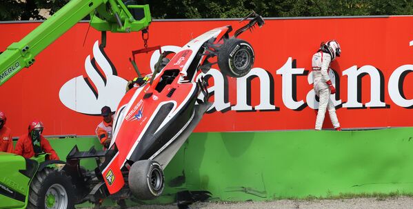Болид Маруси Макс Чилтон после аварии на Гран-при Италии